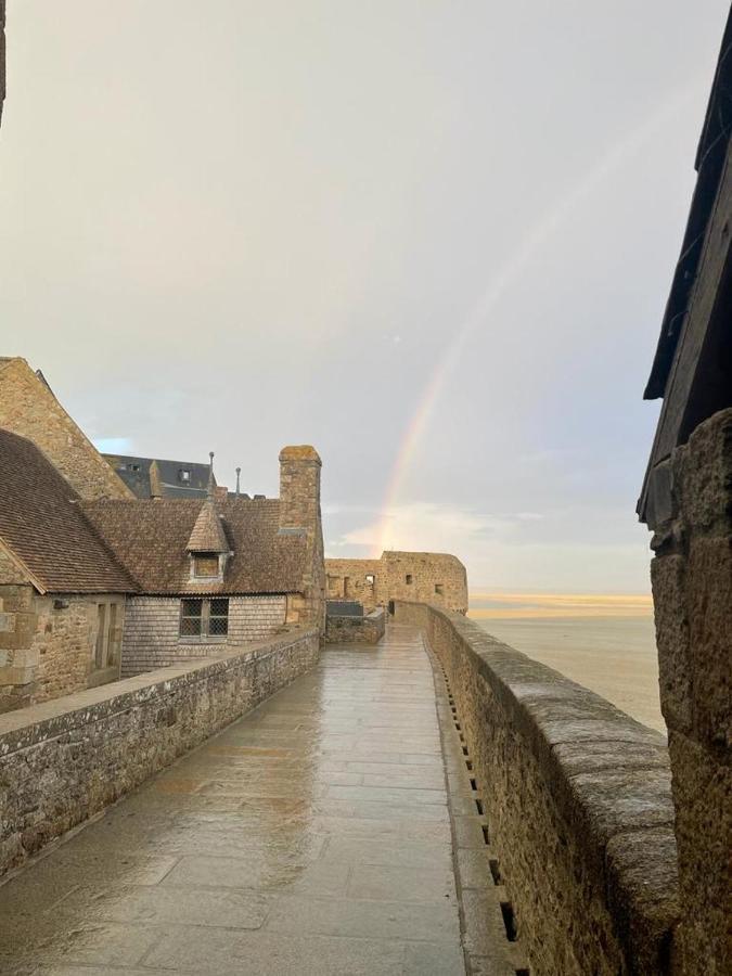 Maison Jullouville Au Calme Bagian luar foto