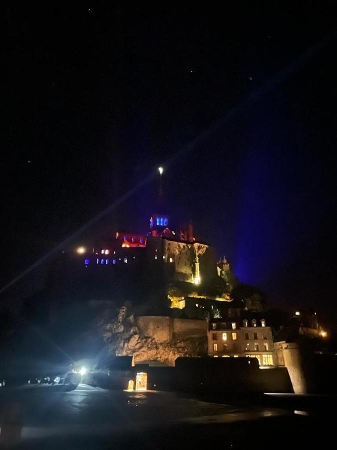 Maison Jullouville Au Calme Bagian luar foto