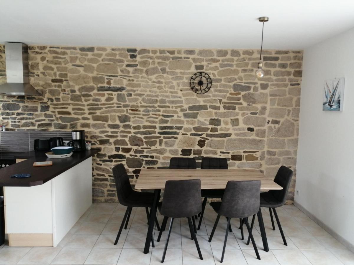 Maison Jullouville Au Calme Bagian luar foto